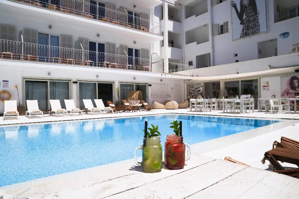 Pool, Hotel Zhero-Palma, Majorca