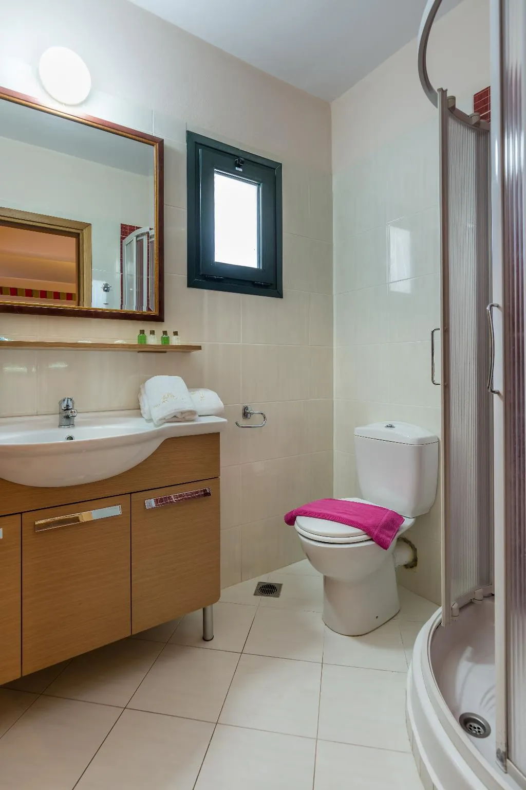 SUITE GARDEN VIEW Room, Pilot's Villas Luxury Suites, Crete