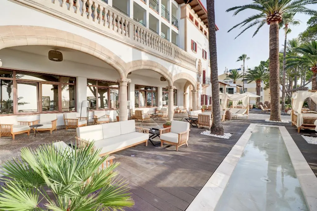 Terrace, Hoposa Uyal, Majorca