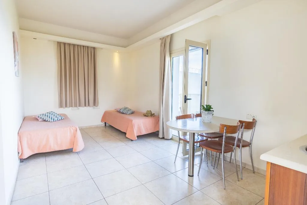 APARTMENT SUPERIOR ONE BEDROOM Room, Pela Sofia, Crete