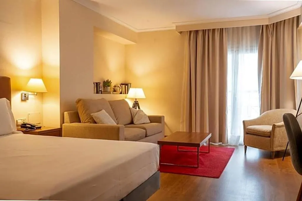 General view, Aparto-Hotel Rosales, Madrid