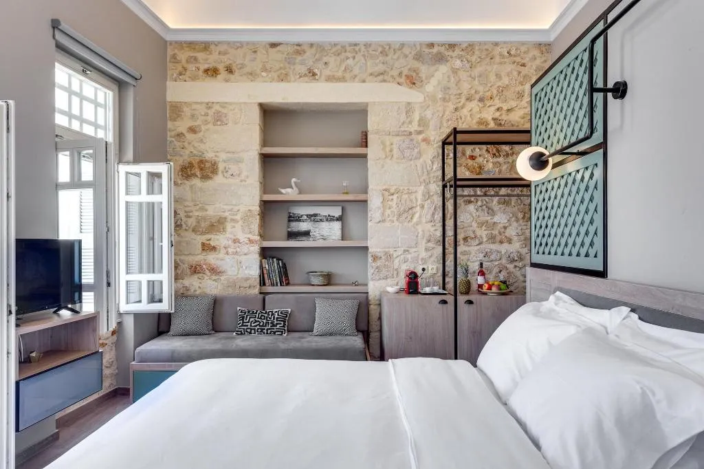 Room, 1924Suites, Crete