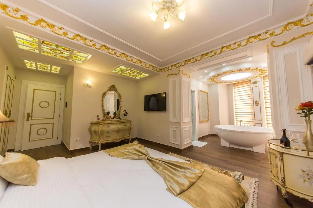 Room, Empire Hotel, Durres