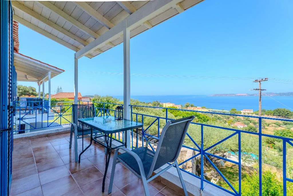 APARTMENT SEA VIEW WITH BALCONY Room, Metaxatos Apartments, Kefallinia