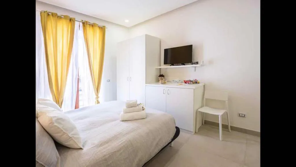 Room, Terrazza Aragon, Naples