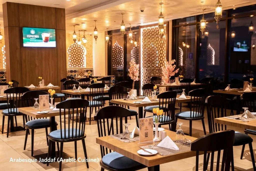 Restaurant, Grand Kingsgate Waterfront Hotel, Dubai