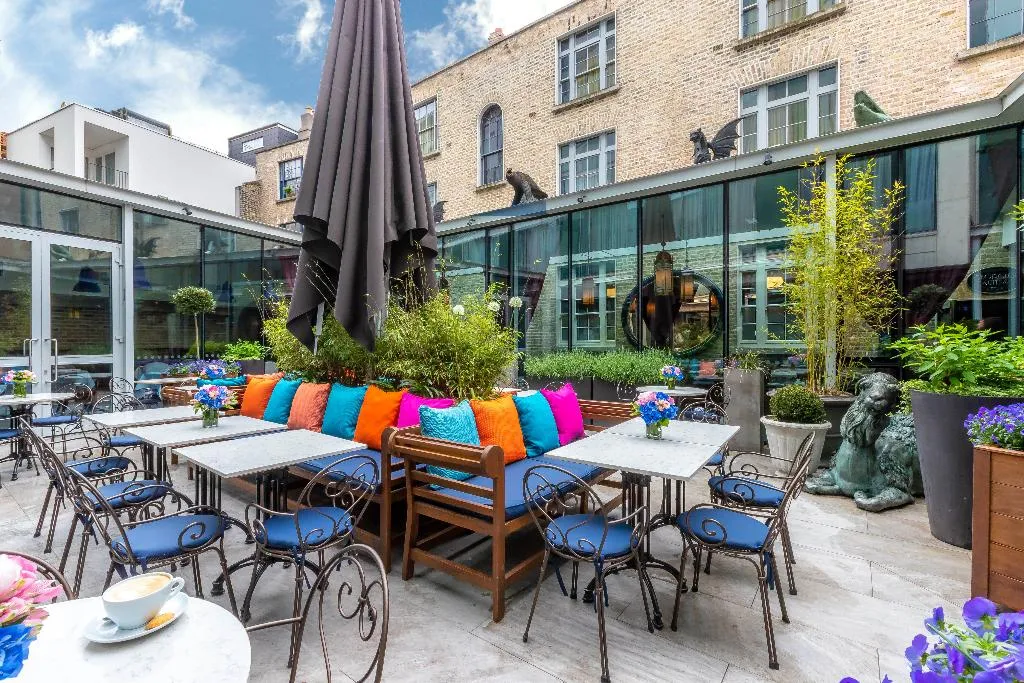 Terrace, Trinity City Hotel, Dublin