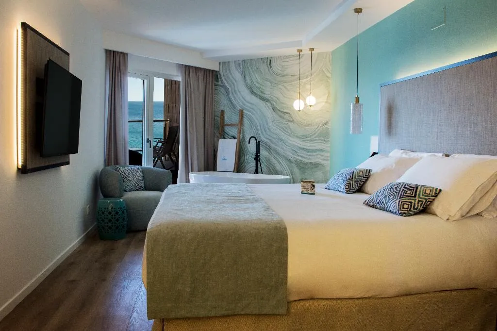 JUNIOR SUITE SEA VIEW Room, Suit d M correct code to use 3695, Costa Blanca