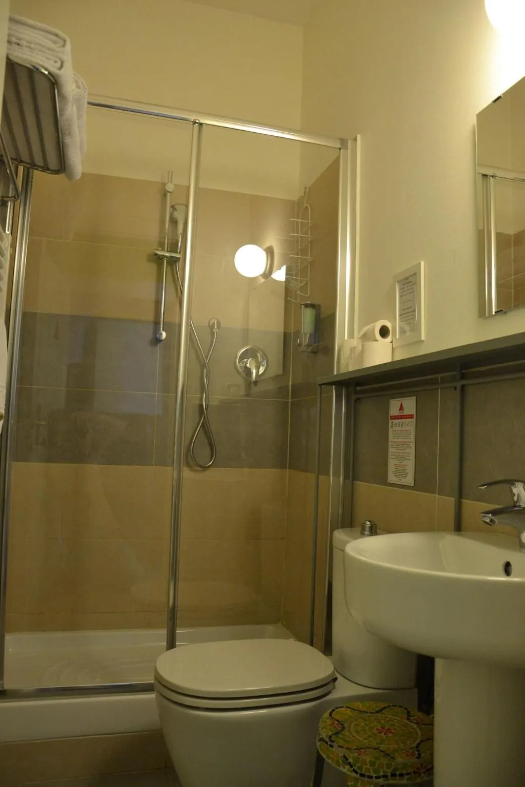 Room, Bed & Breakfast Leopoldo, Florence