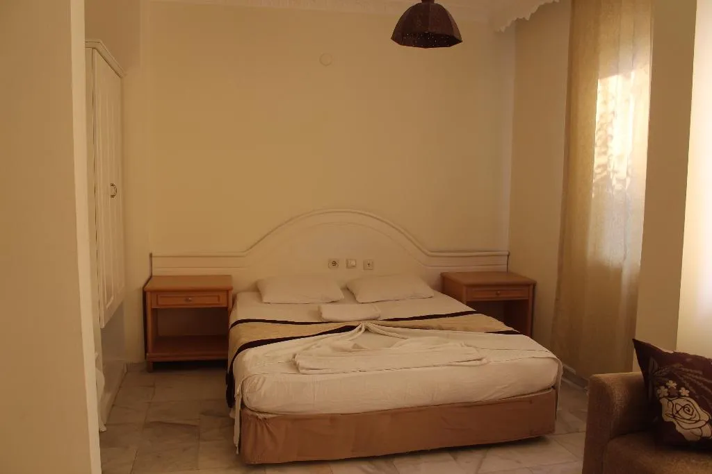 STUDIO ONE BEDROOM ONE BATHROOM Room, Side Papaya Apart Hotel, Antalya