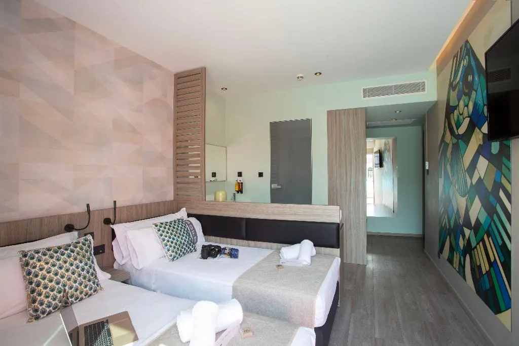 Double or Twin WITH BALCONY Room, Casual Kubic Athens, Athens