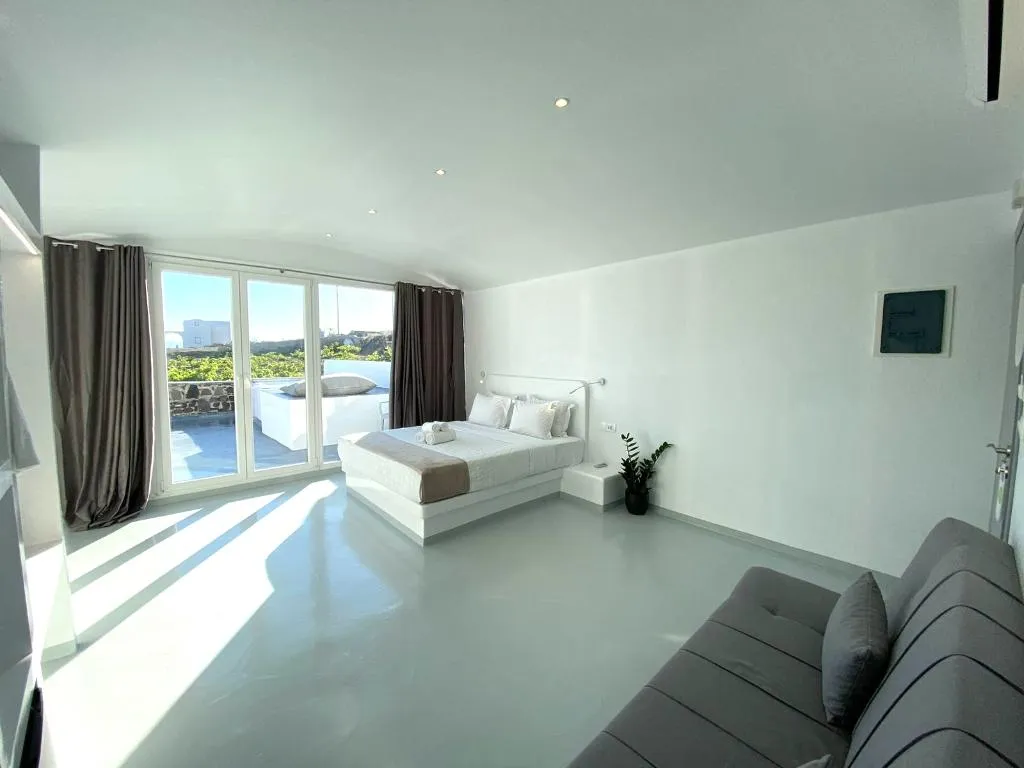 SUITE SEA VIEW Room, Serenita Luxury Suites, Santorini