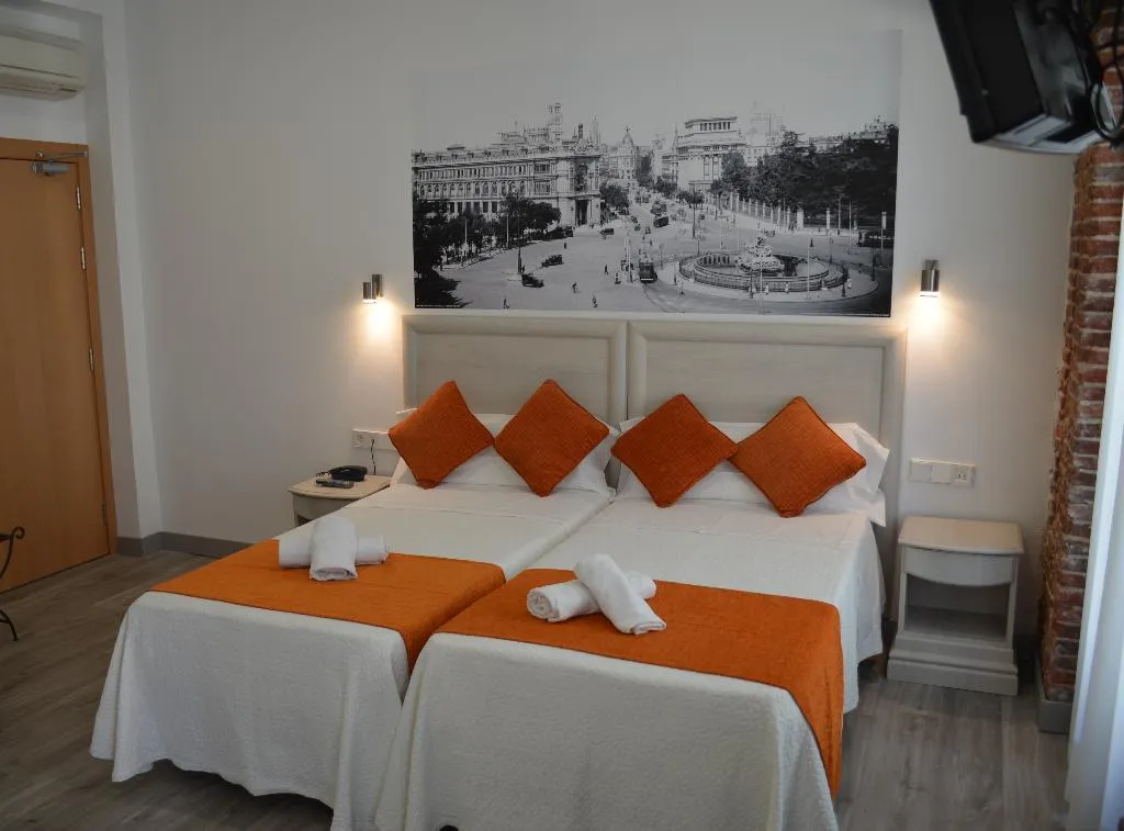 DOUBLE SUPERIOR Room, San Lorenzo, Madrid