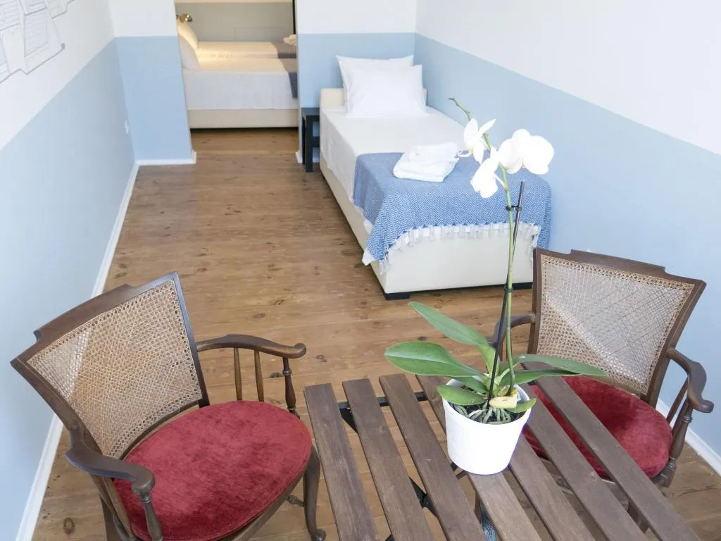 Room, Lisbon Check-In Guesthouse, Lisbon