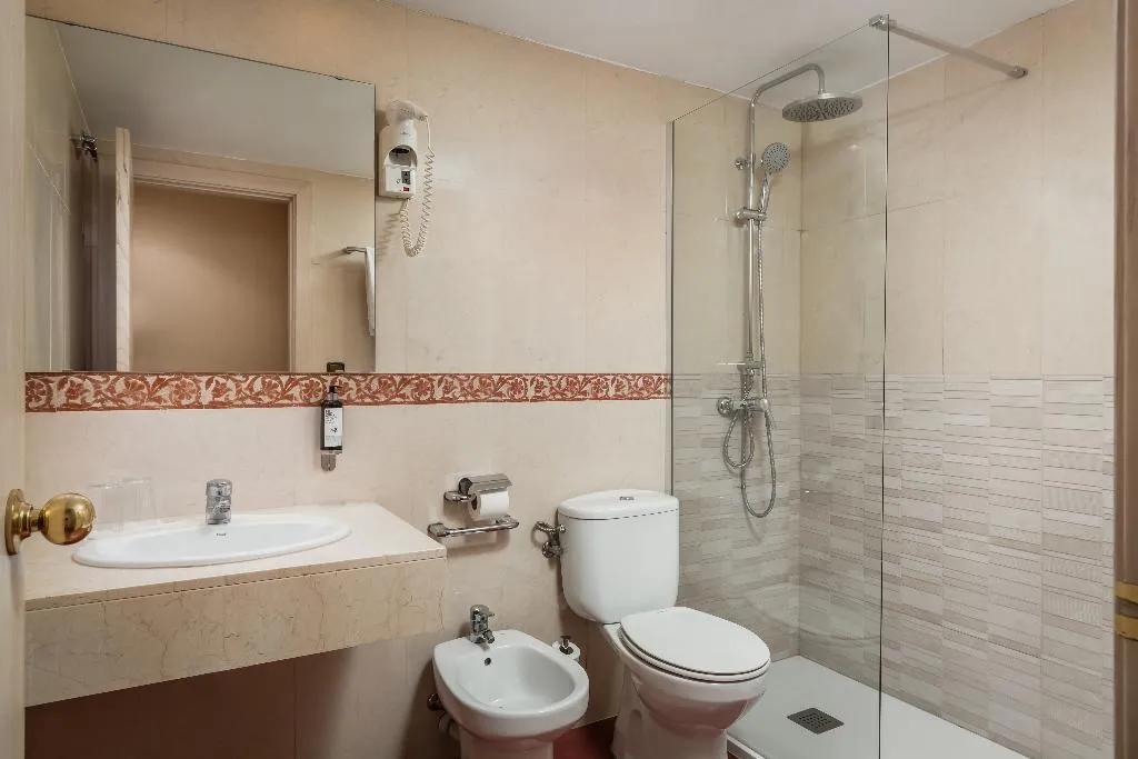DOUBLE SINGLE USE STANDARD Room, Sunotel Aston, Barcelona