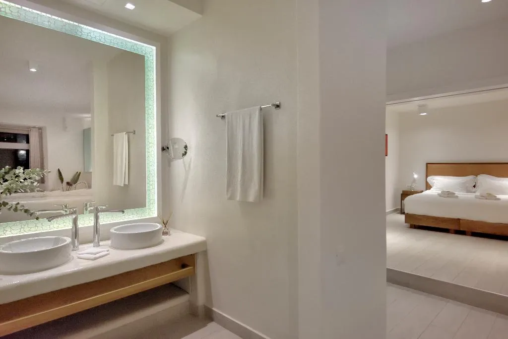 VILLA THREE BEDROOMS Room, Nissaki Boutique Hotel, Mykonos