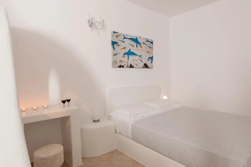 Room, Katharos Pool Villas, Santorini