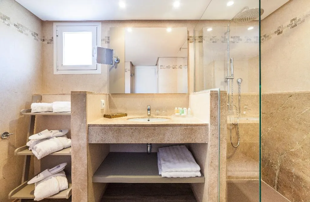DOUBLE WITH TERRACE Room, Insotel Tarida Beach Resort & SPA, Ibiza