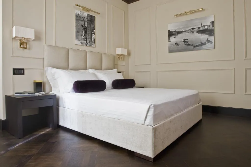 Room, Be One Art and Luxury Home, Florence