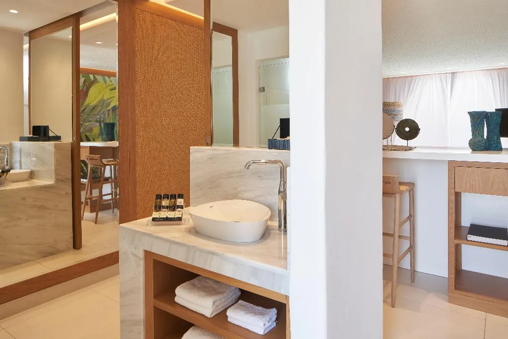JUNIOR SUITE SEA VIEW Room, Myconian Kyma, a Member of Design Hotels, Mykonos