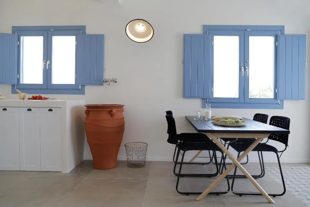 VILLA WITH PRIVATE POOL Room, Vino Houses, Santorini