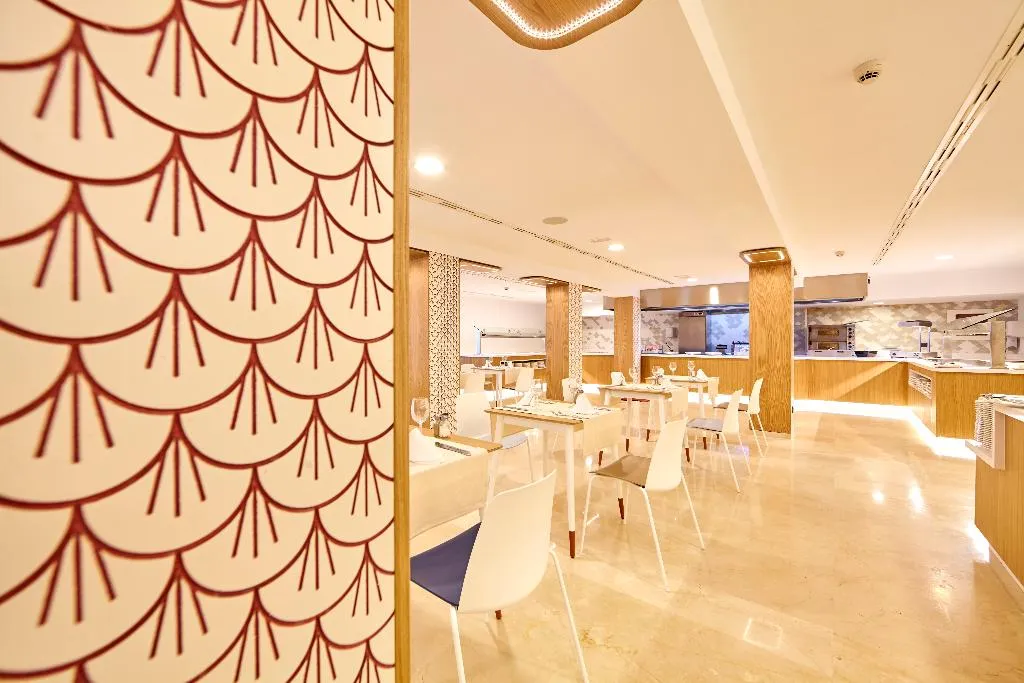 Restaurant, Mediterranean bay, Majorca