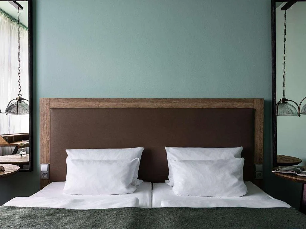 Room, Ameron Abion Spreebogen Waterside, Berlin