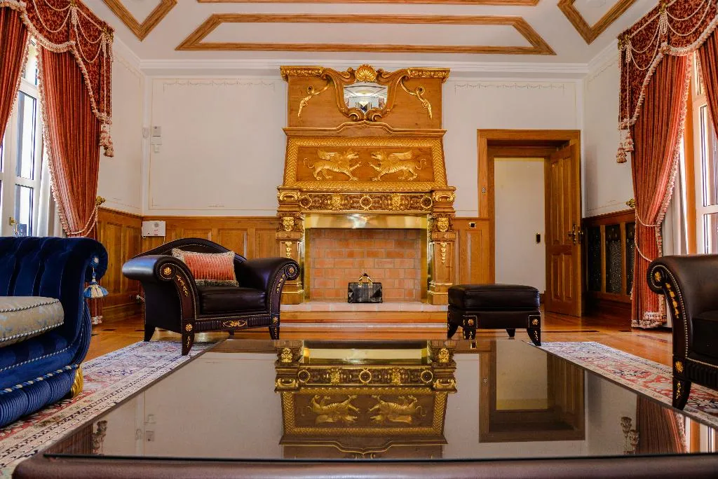 Bar, Sintra Marmoris Palace, Lisbon