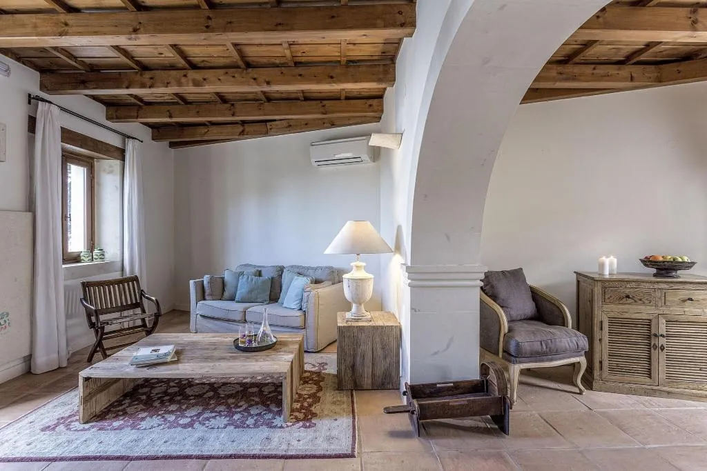 Room, Kapsaliana Village Hotel, Crete