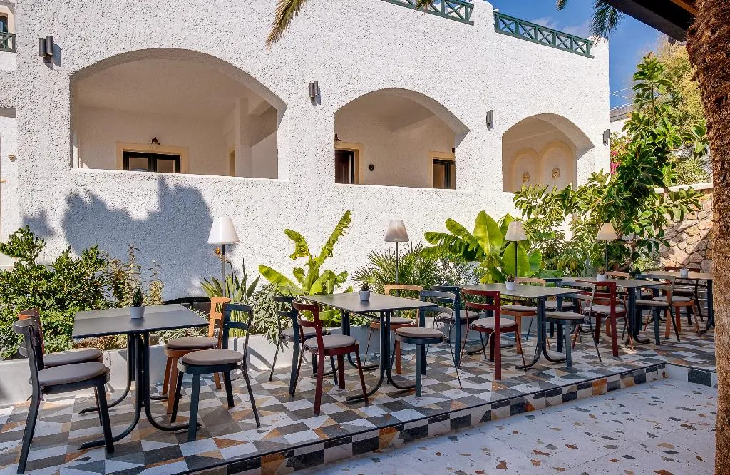 Restaurant, Sellada Beach, Santorini