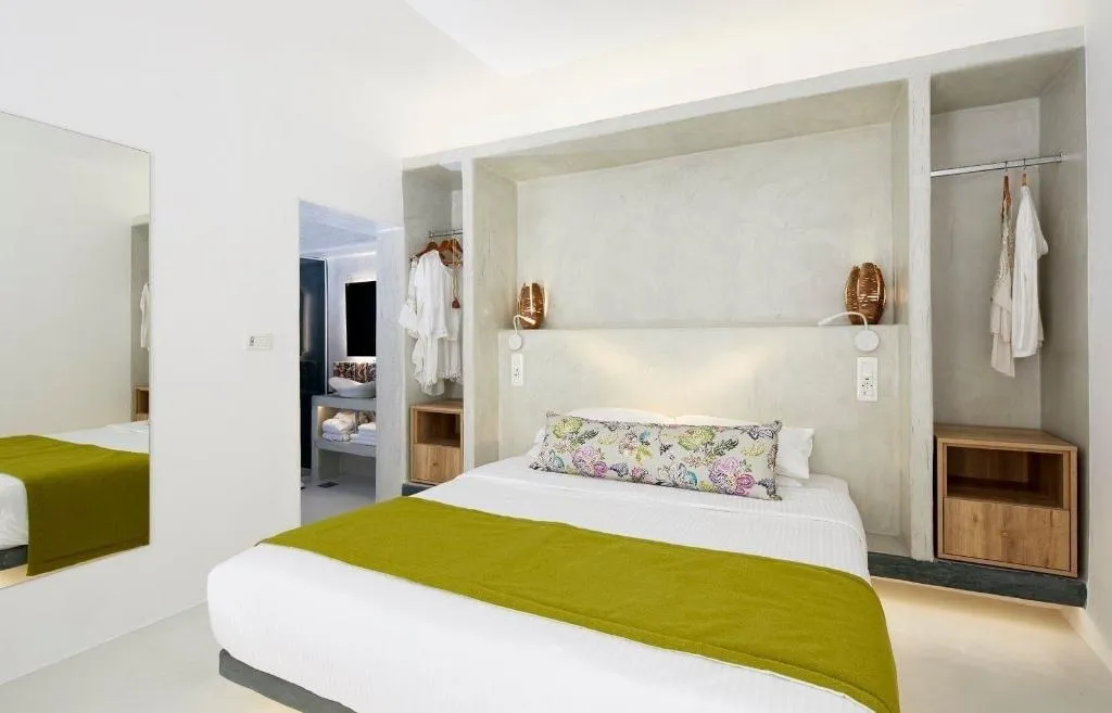 Room, Edem Luxury Hotel, Santorini