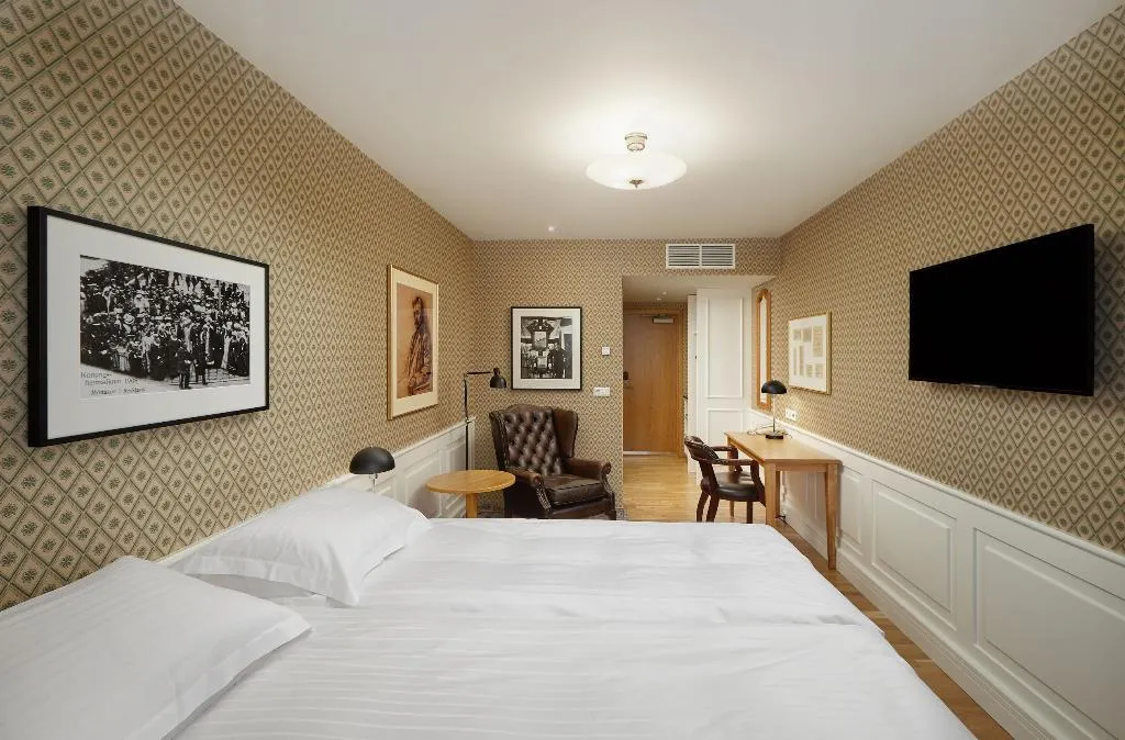 DOUBLE SUPERIOR QUEEN BED Room, Reykjavik Natura - Berjaya Iceland Hotels, Reykjavik