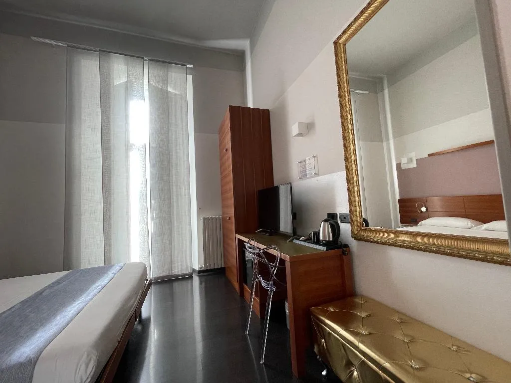 Double or Twin SUPERIOR Room, Hotel Europa, Milan