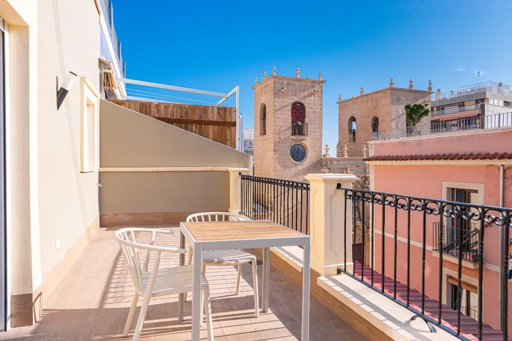 DOUBLE WITH TERRACE Room, Hostal Vil5 By Be Alicante, Costa Blanca