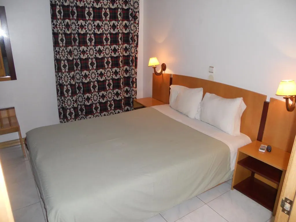 Room, Setubalense Pensão, Lisbon