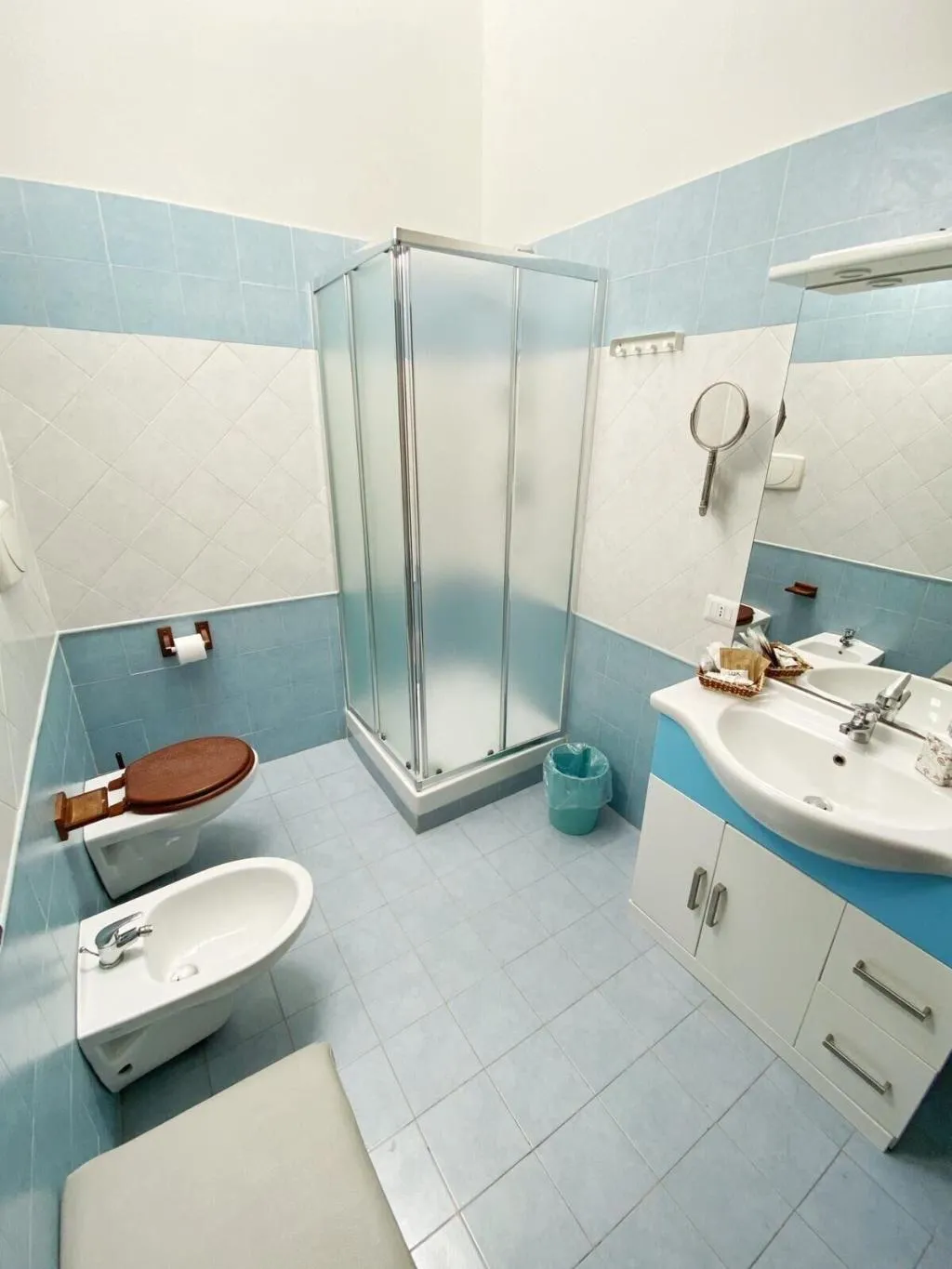 Room, La Gemma, Naples