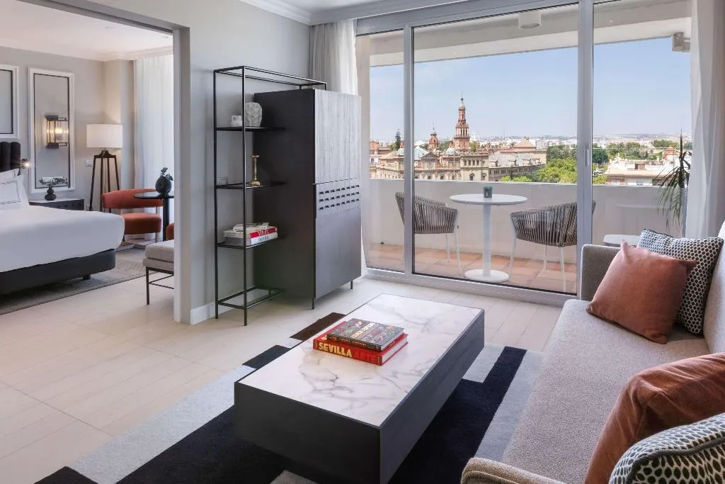 JUNIOR SUITE STANDARD Room, The Level At Meliá Sevilla, Seville