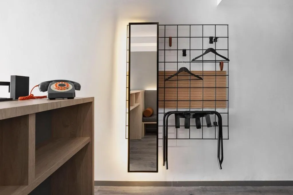 DOUBLE QUEEN SIZE BED Room, Moxy Barcelona, Barcelona