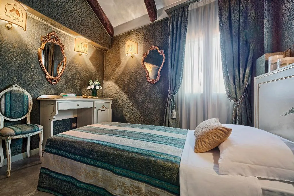 SINGLE STANDARD Room, Antica Locanda Al Gambero, Venice