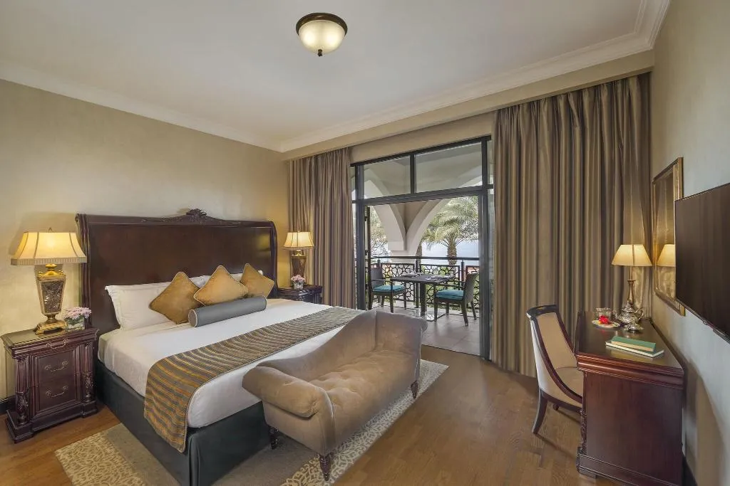 Room, Jumeirah Zabeel Saray Dubai, Dubai
