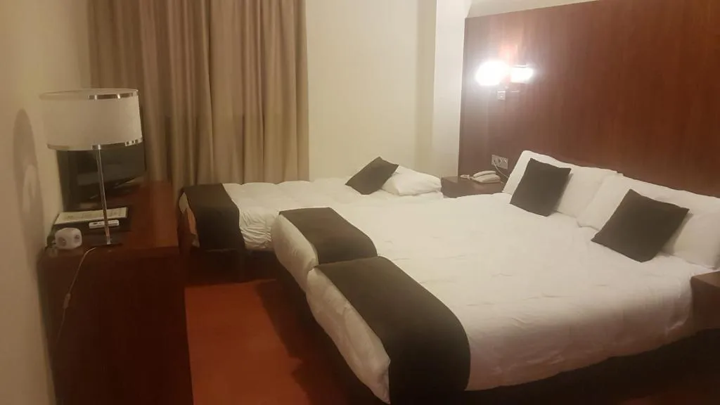 Double or Twin CAPACITY 3 Room, Hotel Familia Conde, Costa De La Luz