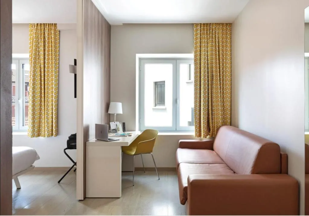 TRIPLE STANDARD Room, B&B Hotel Milano Central Station, Milan