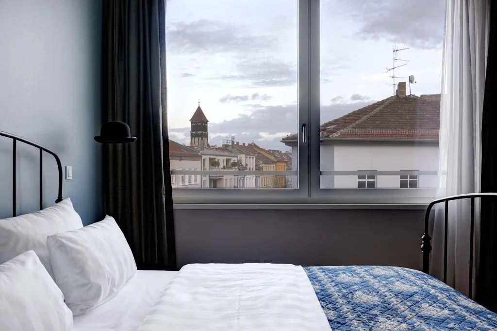 Room, The Circus Apartments, Berlin