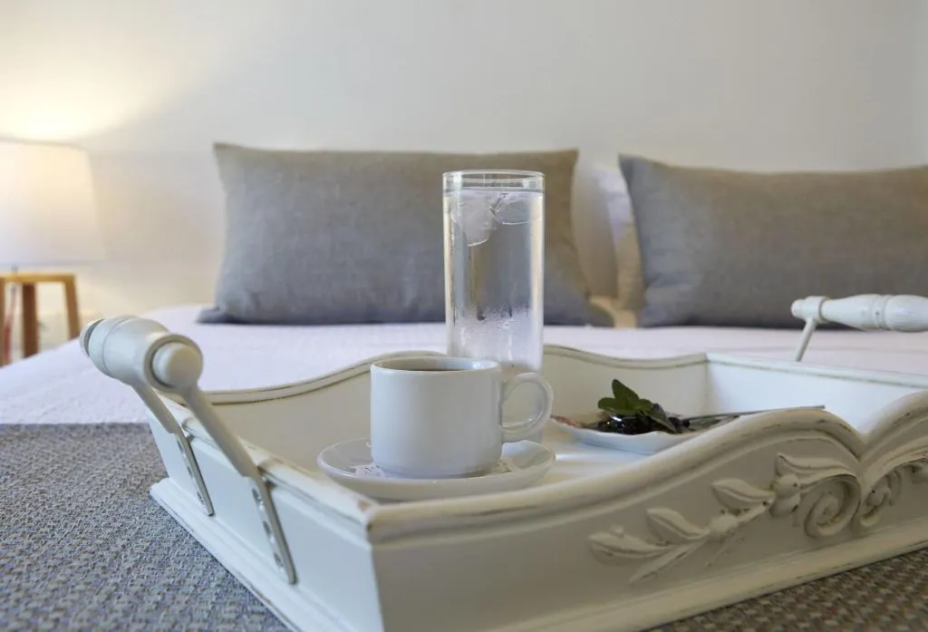 Double or Twin QUEEN SIZE BED Room, Hermes, Santorini