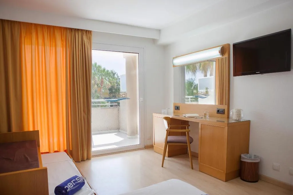 Room, FERGUS Club Palmanova Park, Majorca