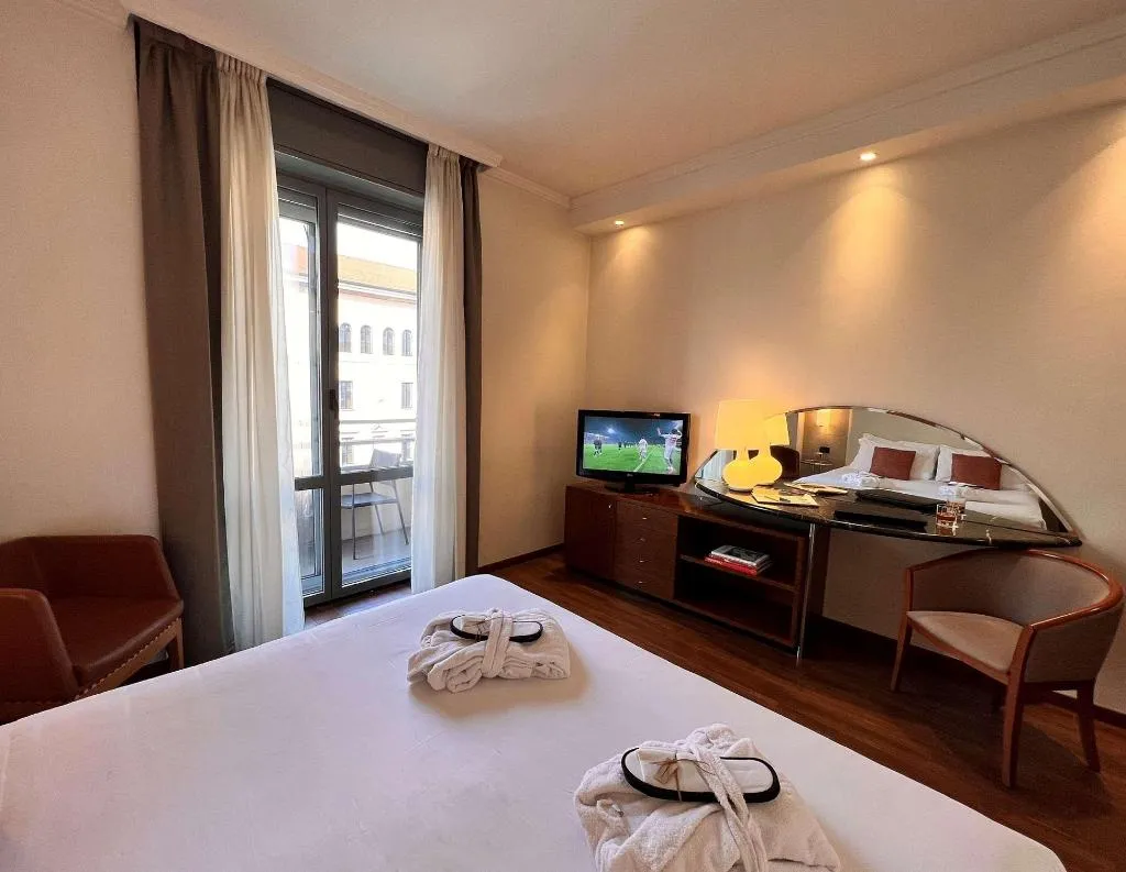 DOUBLE QUEEN SIZE BED Room, Best Western Hotel City, Milan
