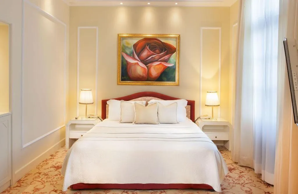 Room, Grande Albergo Delle Rose, Rhodes