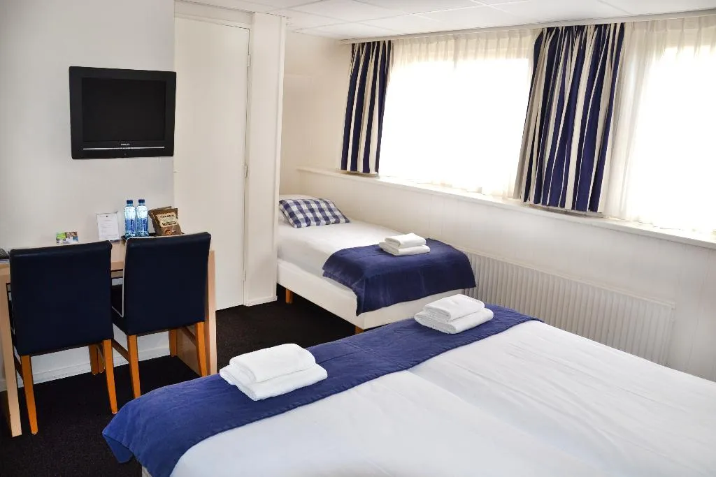 FAMILY ROOM WITH BALCONY Room, Fletcher Badhotel Egmond aan Zee, Amsterdam
