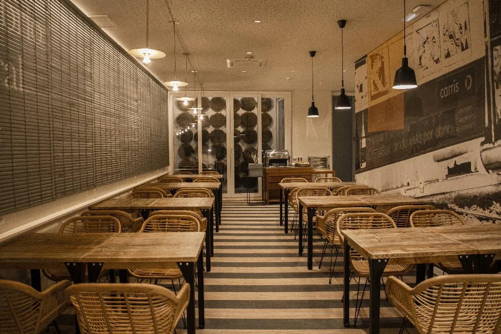 Bar, Room Select Liberdade, Lisbon