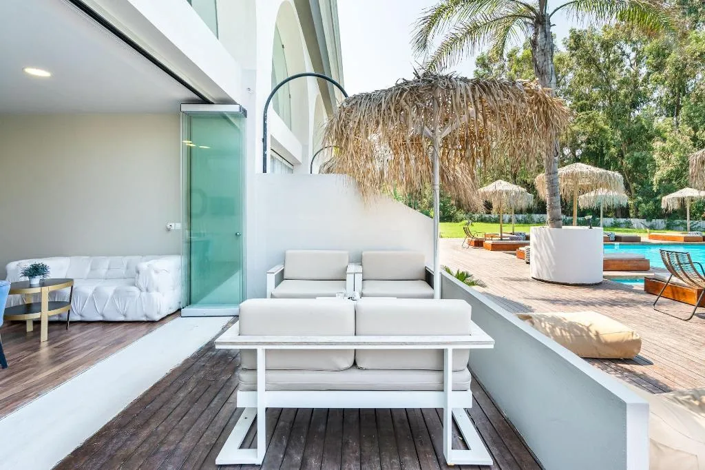 Room, Bamboo Suites, Rhodes